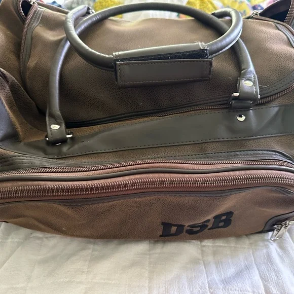 Duffle Carry on Bag - Picture 2 of 3